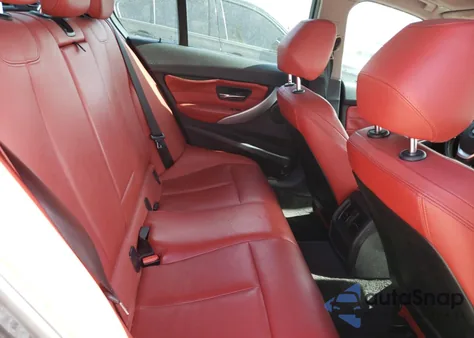 2015 BMW 320 I xDrive из США, поврежденный, VIN WBA3C3G51FNT52164